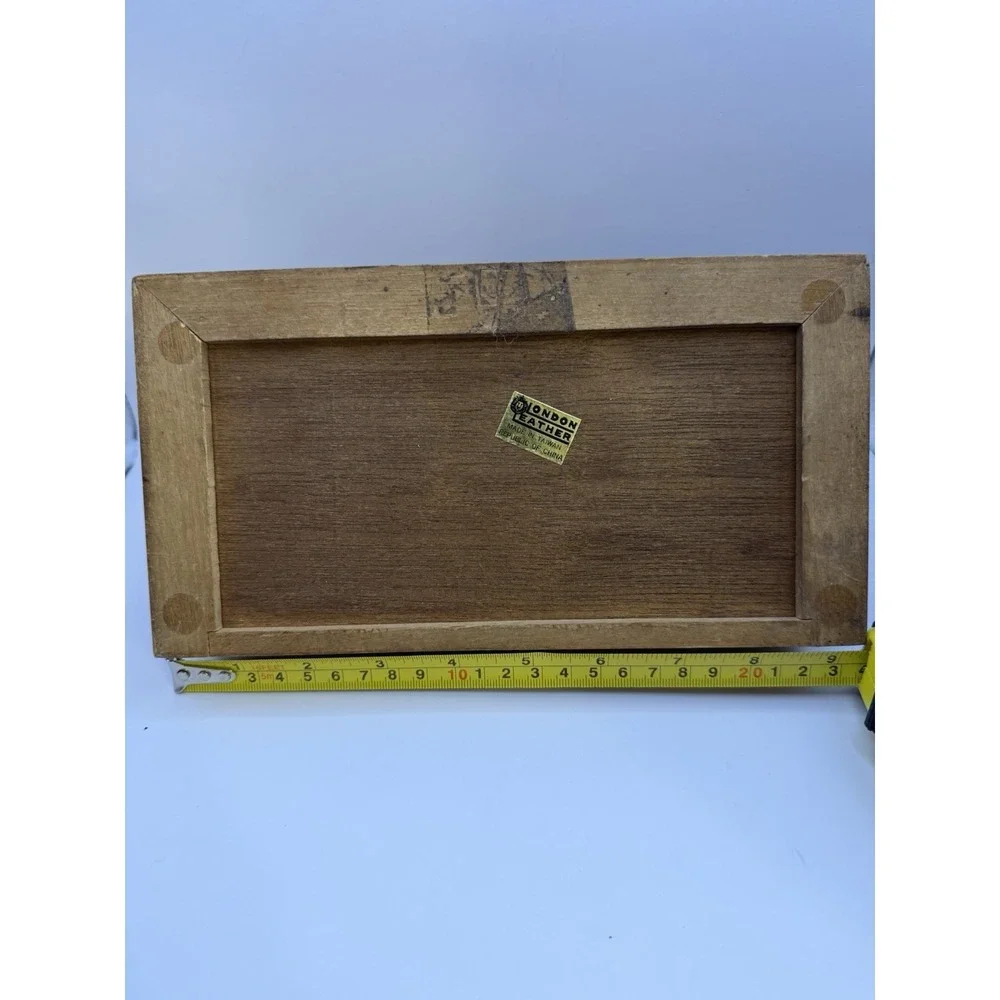 The Unbranded Brand vintage wooden
